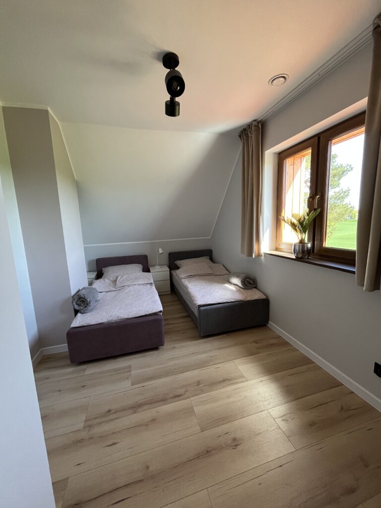 Domek biały - pokój